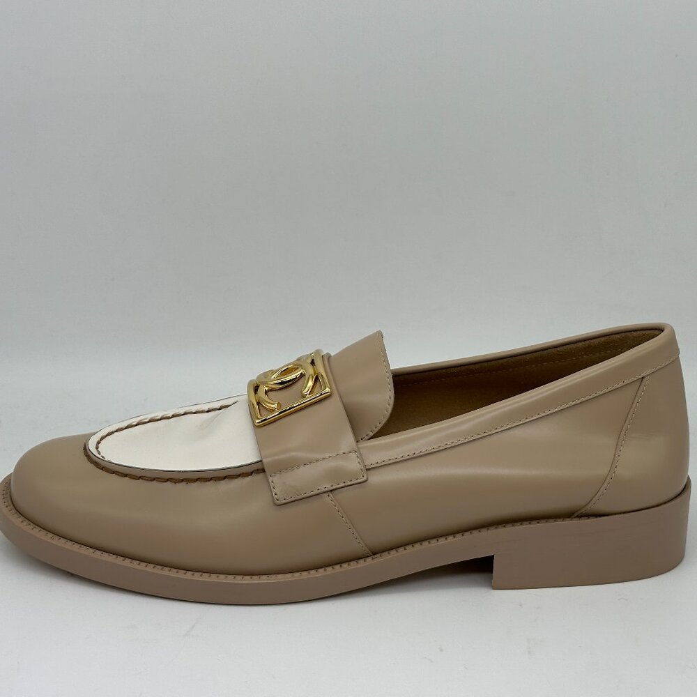 CHANEL 23B Two Tone Calfskin Leather CC Logo Loafers Flat Shoes - Picture 2 of 16